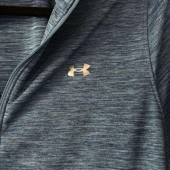❤️ CLOSET CLEAROUT!! 🎉 Under Armour Loose Fit Hear Gear Quarter Zip - Picture 3 of 8
